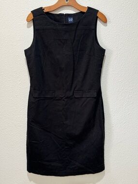 GAP Black Sleeveless Sheath Dress